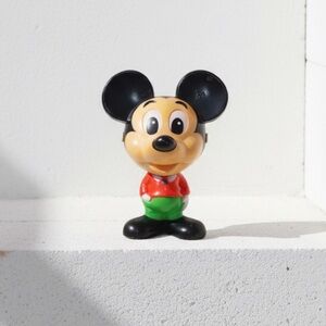 1976 Mattel Talking Mickey Mouse Pull String